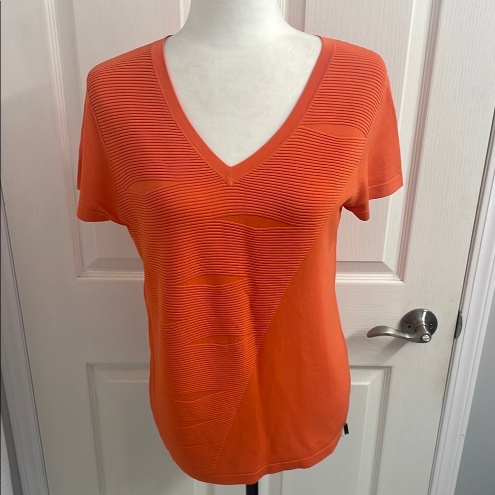 Piccadilly Canada Classic Orange V-Neck Short Sleeve Light Sweater Size XSmall - Picture 2 of 10
